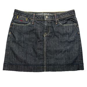 Banana Republic Denim Skirt Womens 6 Short Dark Wash Blue Measures W30 Length 15